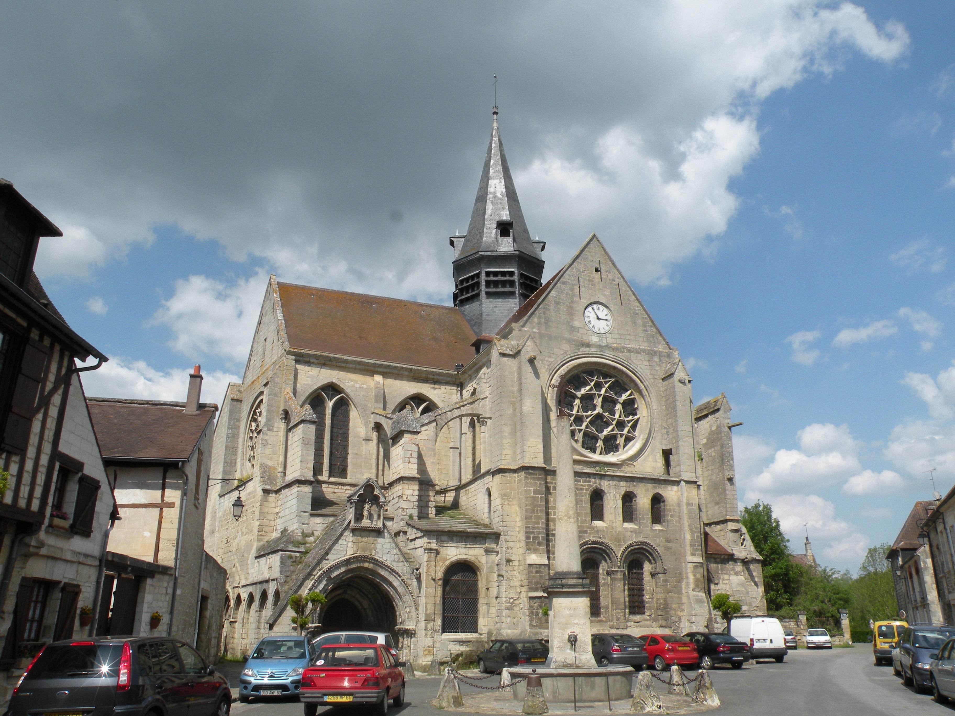 collégiale Notre-Dame de Mello