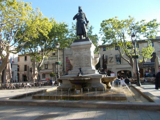 Place Saint-Louis