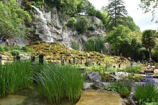 Jardin des Fontaines Pétrifiantes