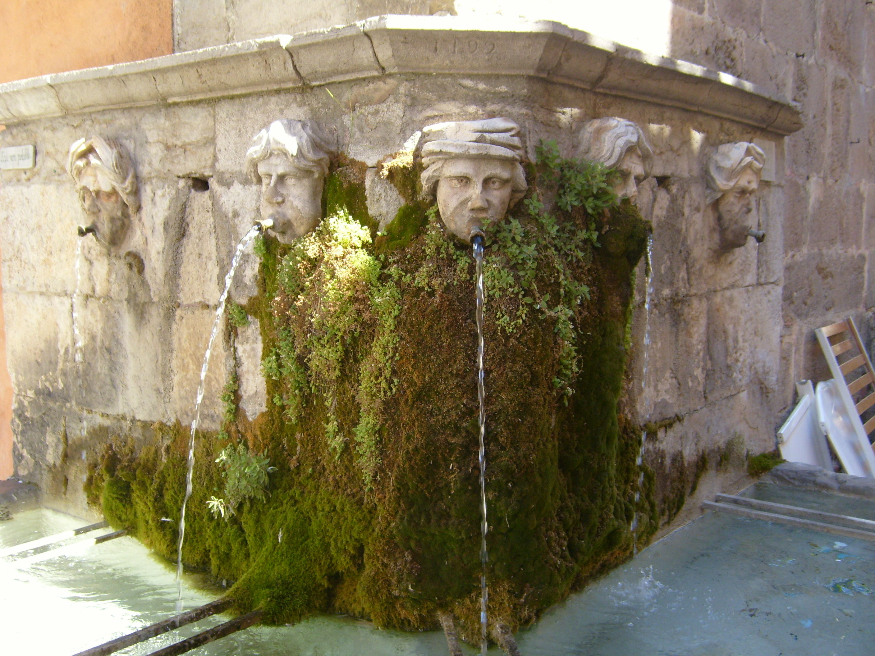 fontaine de Tourves
