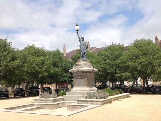 Répliques de la statue de la Liberté
