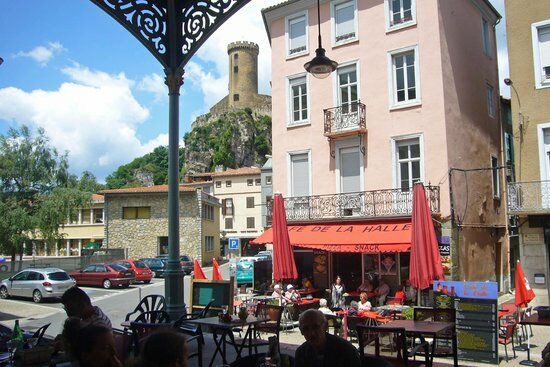 Cafe de la Halle
